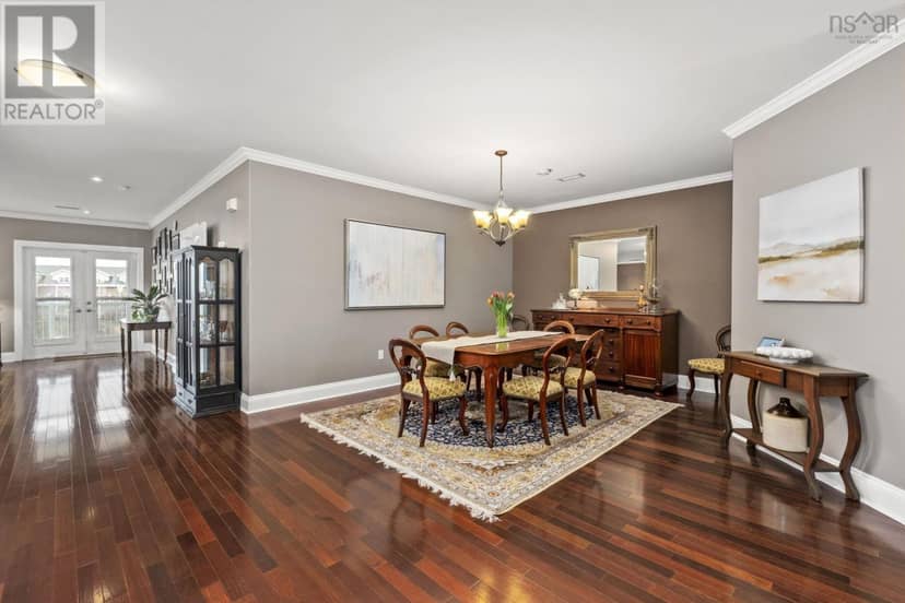 302 42 Bigelow Street — photo 9 of 40