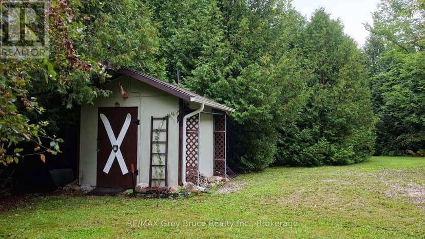 255263 1 Concession — photo 9 of 35