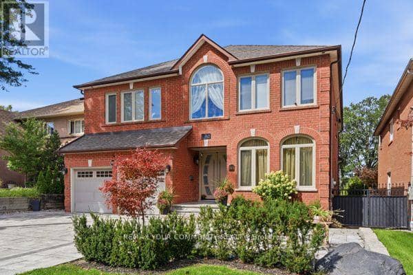 56A Roosevelt Drive, Richmond Hill, photo 2