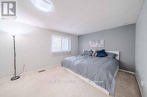 1764 Listowell Crescent — photo 21 of 40