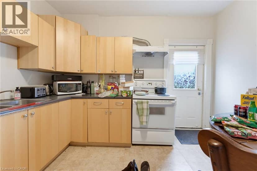 113 WENTWORTH Street S — photo 18 of 40