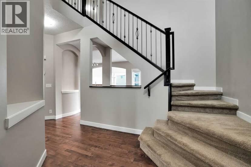 92 Everglen Close SW — photo 16 of 40