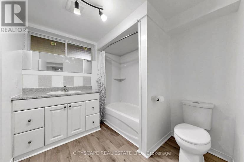 2049 Northern Avenue — photo 28 of 39