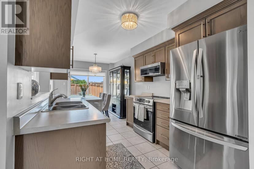 352 Miller Park Avenue — photo 20 of 40