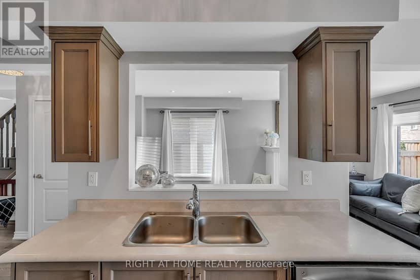352 Miller Park Avenue — photo 21 of 40