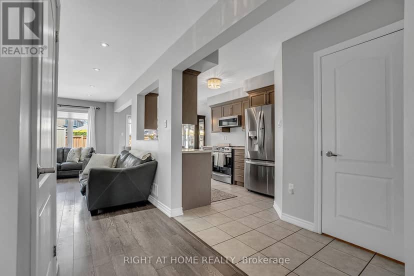 352 Miller Park Avenue — photo 9 of 40