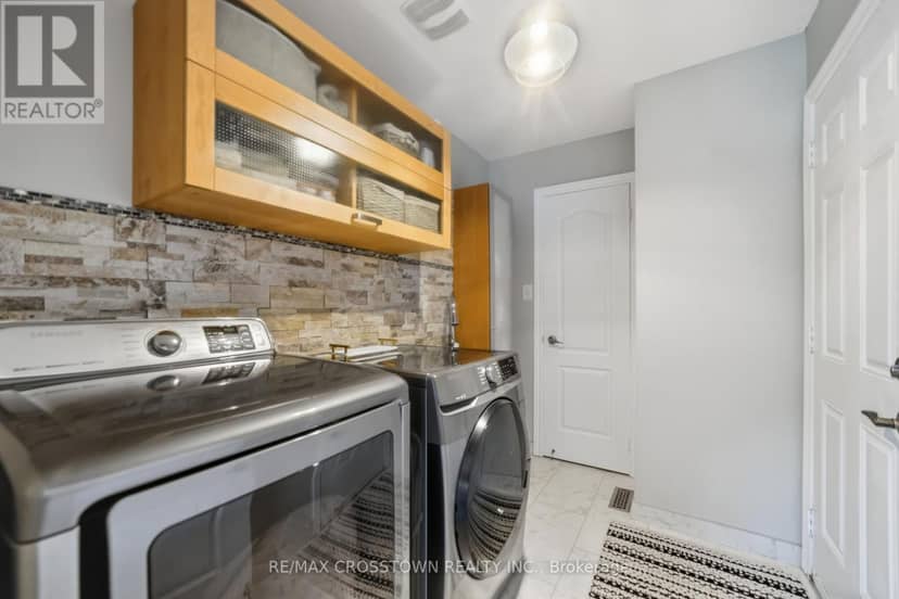 17 Counsellor Terrace — photo 16 of 40