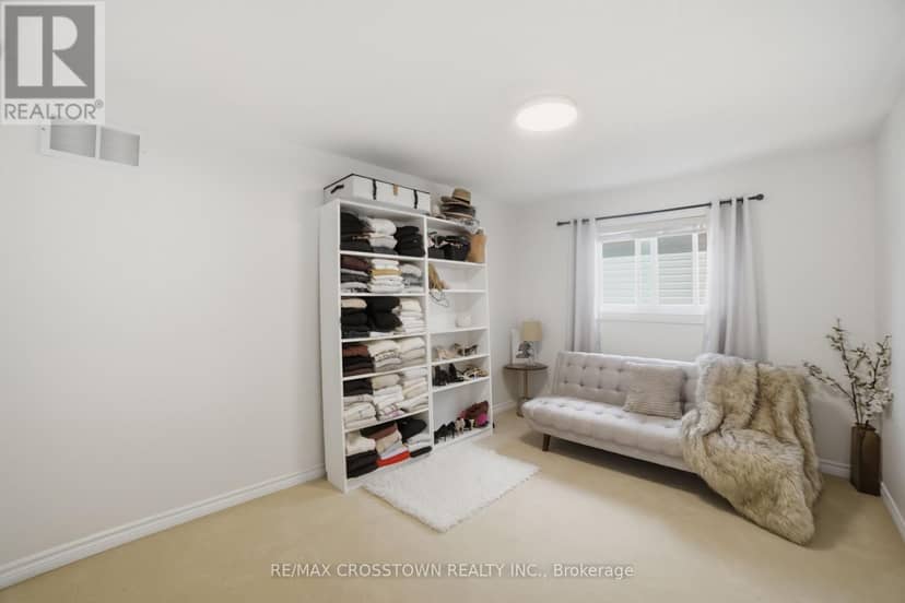 17 Counsellor Terrace — photo 23 of 40