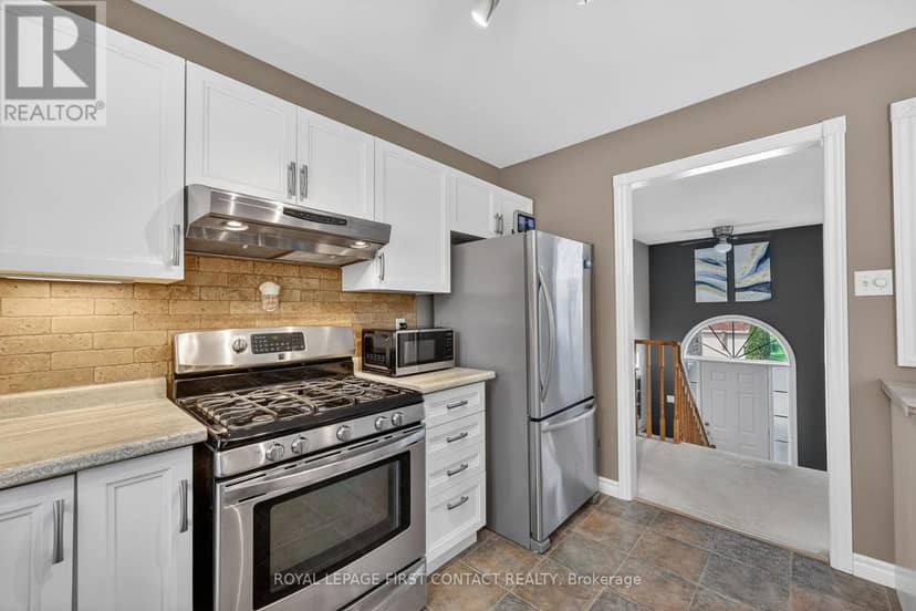 23 McFadden Drive, Springwater, photo 6