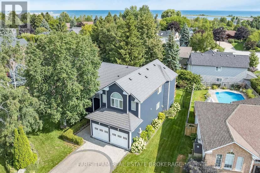 68 Trott Boulevard — photo 3 of 40