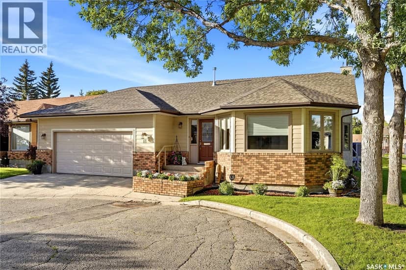 18 Greencrest BAY, Regina, photo 2