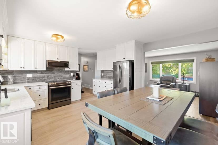 13427 83 Street NW NW — photo 10 of 40