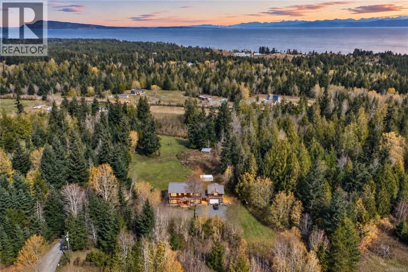 2835 Olympic Rd, Qualicum Beach