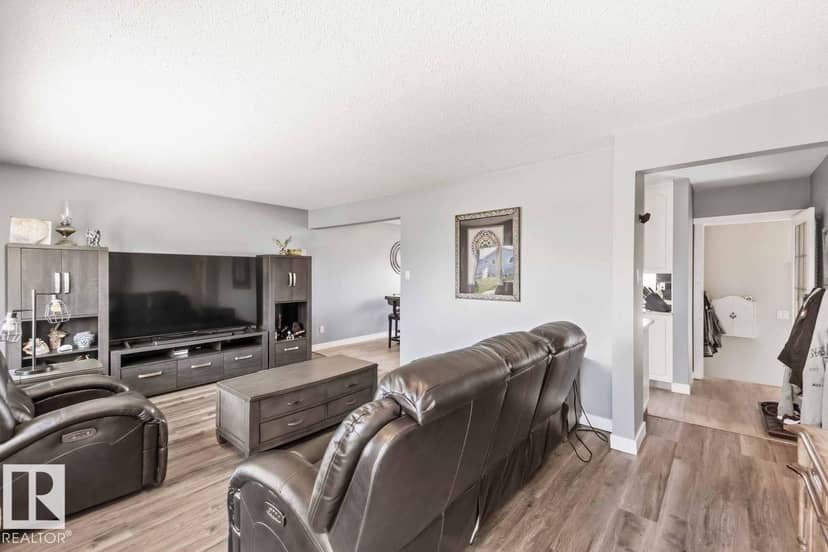 13427 83 Street NW NW, Edmonton, photo 4