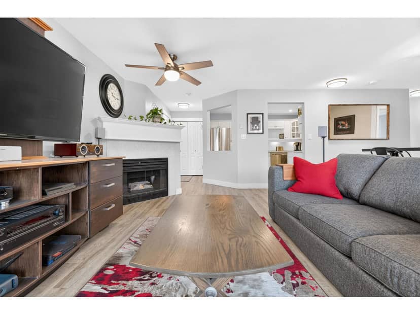 205 17730 58A AVENUE, Surrey, photo 3