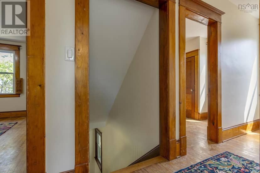 63 Croft Road — photo 17 of 40