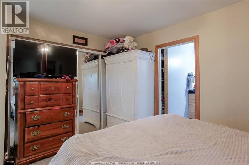 1323 Mersea Rd 2 — photo 18 of 33