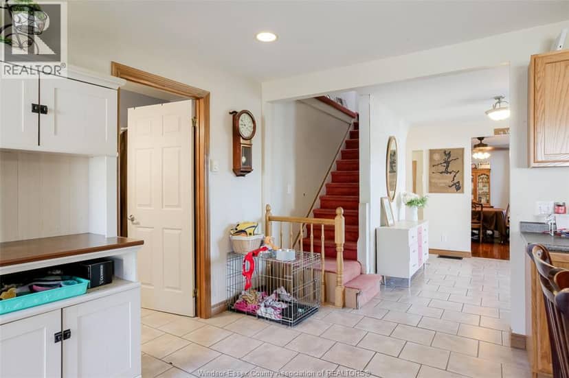 1323 Mersea Rd 2 — photo 27 of 33