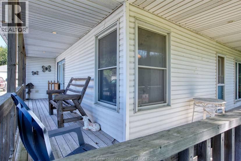 1323 Mersea Rd 2 — photo 8 of 33