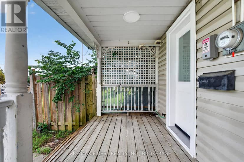 17 London Avenue — photo 35 of 36
