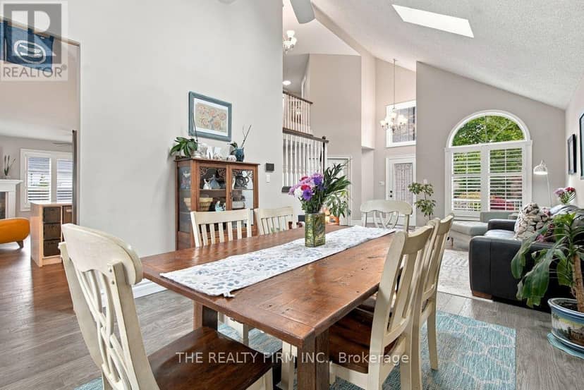47 Greyrock Crescent — photo 13 of 40