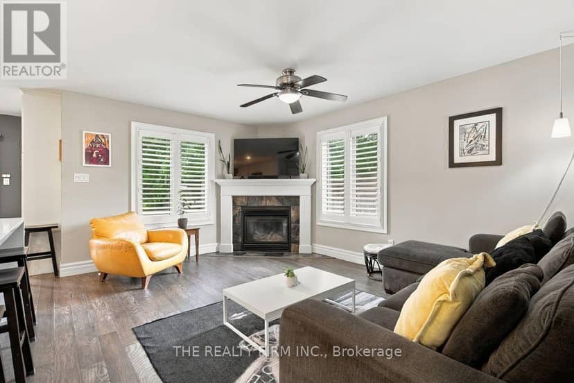47 Greyrock Crescent — photo 15 of 40