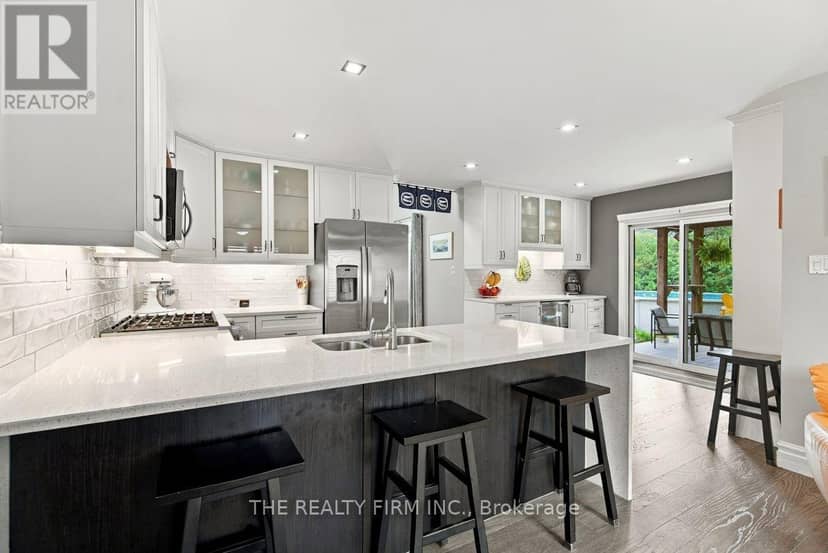 47 Greyrock Crescent — photo 19 of 40