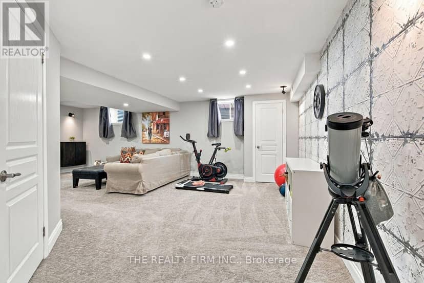 47 Greyrock Crescent — photo 34 of 40