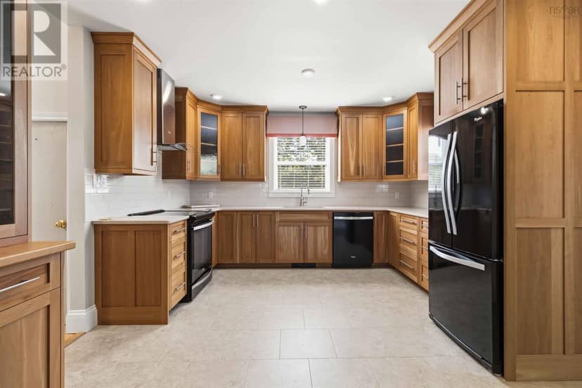 19 Bayers Mill Road — photo 7 of 40