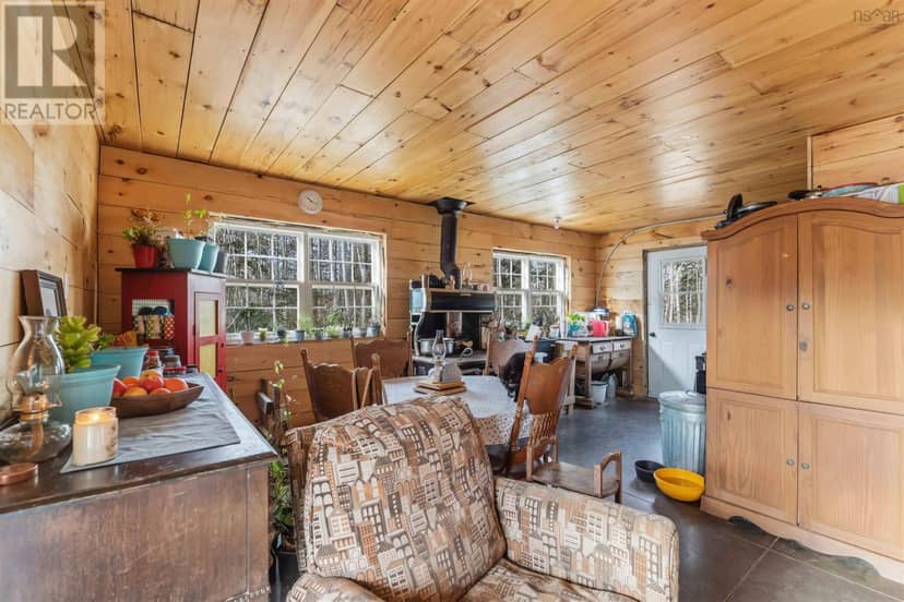 788 Purdy Road, Waldeck West, photo 7