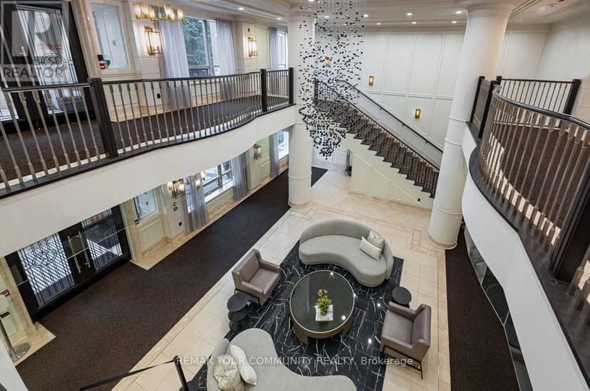 520 - 10101 Yonge Street, Richmond Hill, photo 2