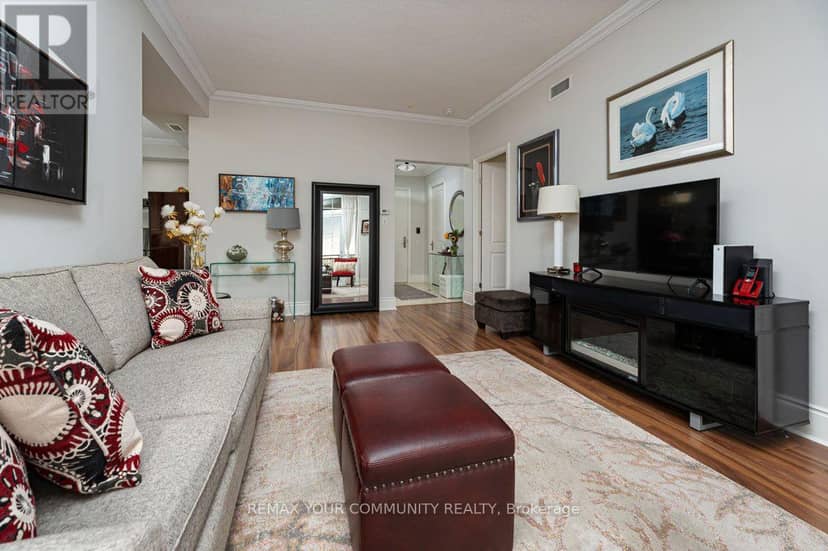 520 - 10101 Yonge Street, Richmond Hill, photo 8