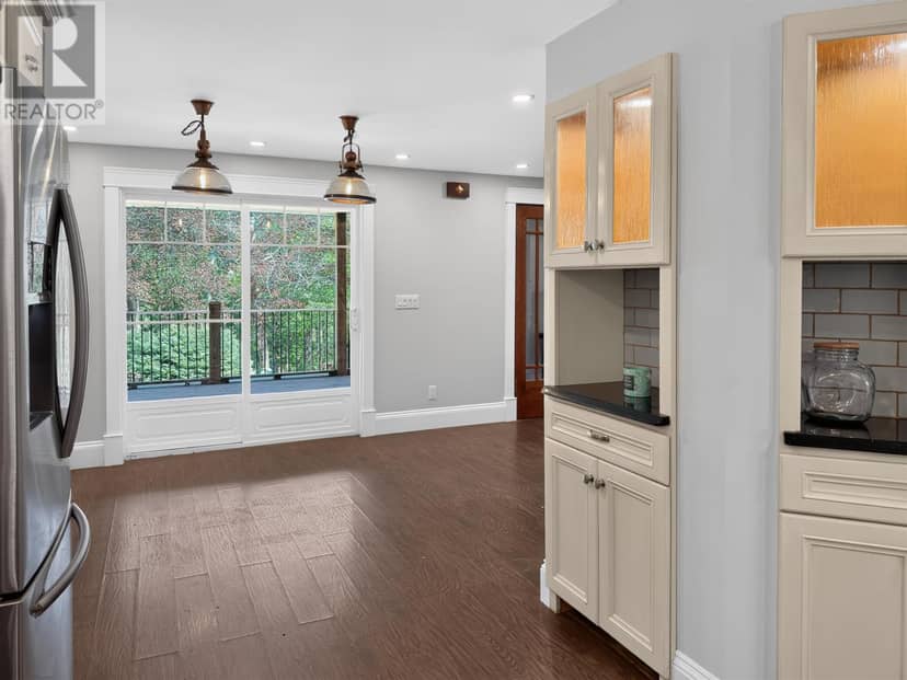 29 Green Road — photo 21 of 40