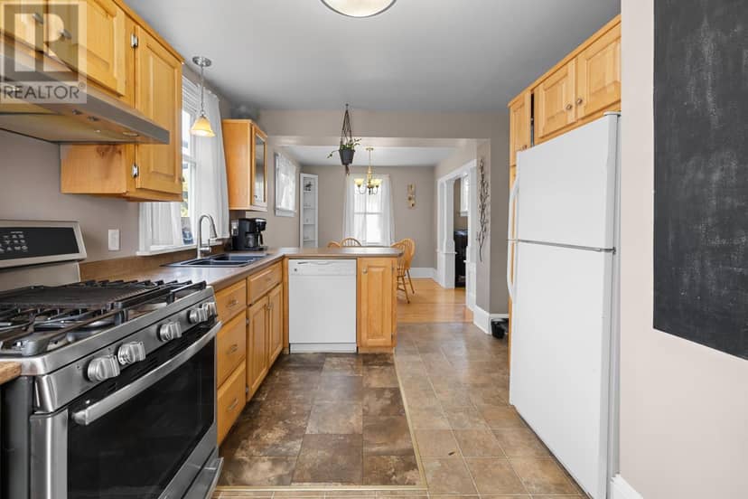 182 Duke Street — photo 9 of 40