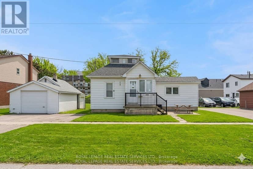2386 Sovereign Street — photo 3 of 17