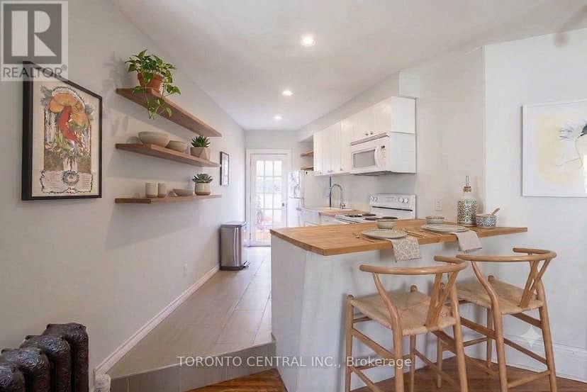 24 Manning Avenue — photo 23 of 32
