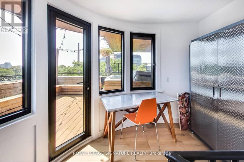 6 Littlehayes Lane — photo 21 of 40