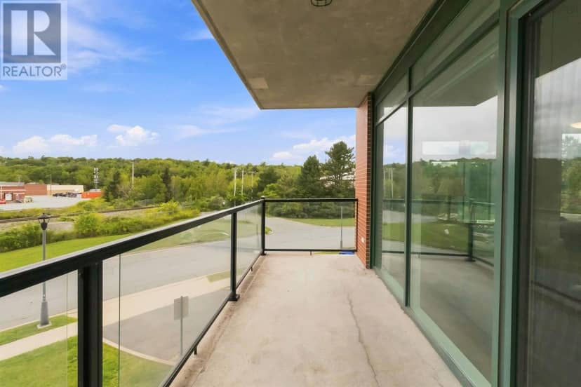 207 220 Waterfront Drive — photo 35 of 40