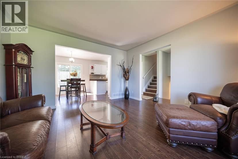 218 MECHANIC Street W, Waterford, photo 5