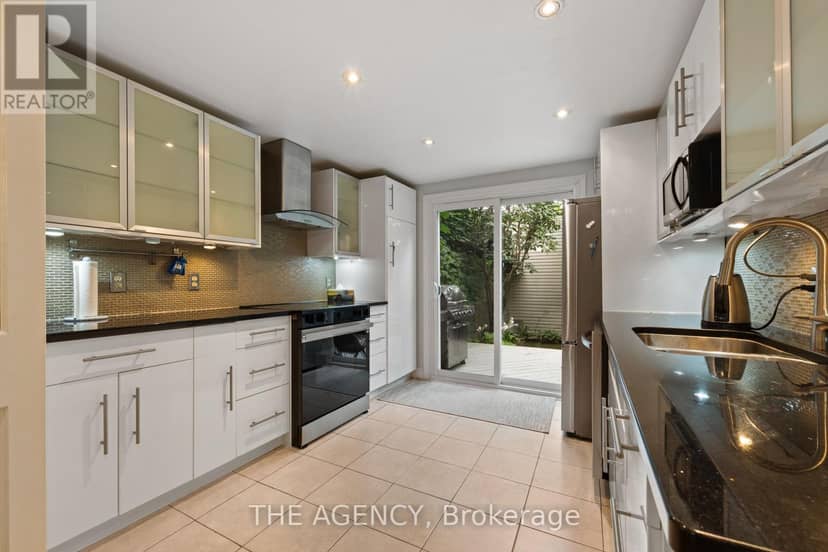 111 Seaton Street, Toronto, photo 8