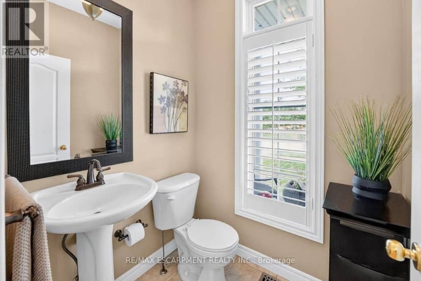 123 Moorland Crescent — photo 14 of 39