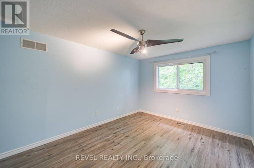 2141 Theoden Court — photo 32 of 40