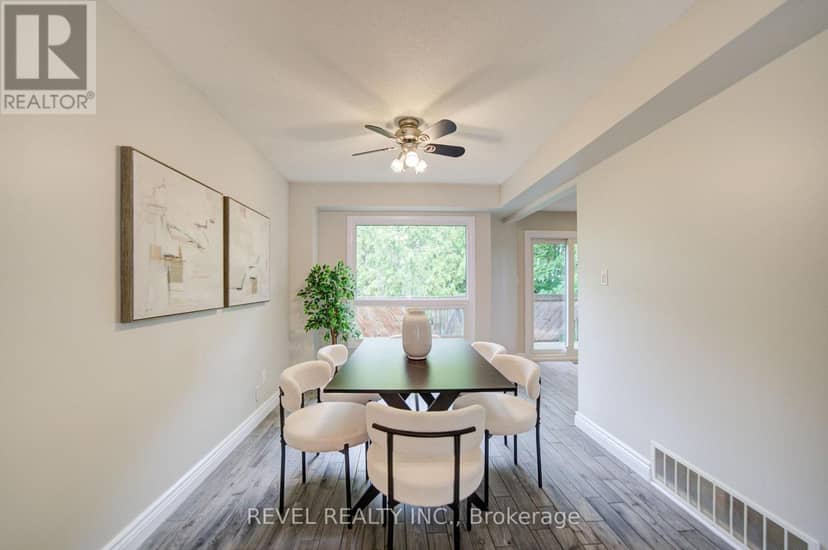 2141 Theoden Court — photo 9 of 40