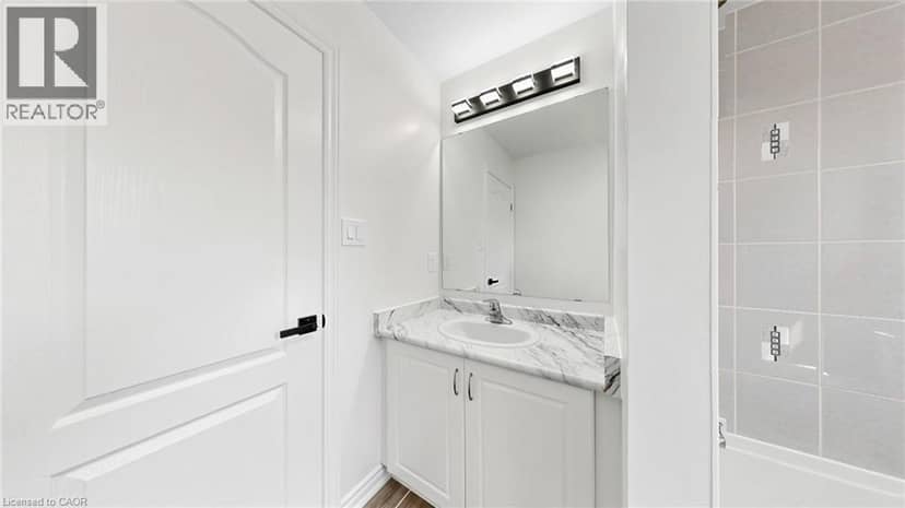 951 ADAMS Avenue S — photo 28 of 37