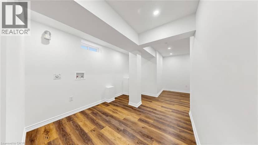 951 ADAMS Avenue S — photo 34 of 37