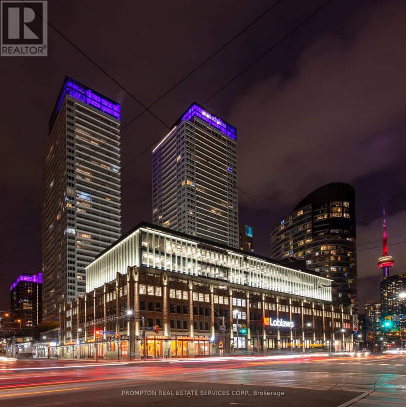 4011 - 19 Bathurst Street — photo 1 of 34
