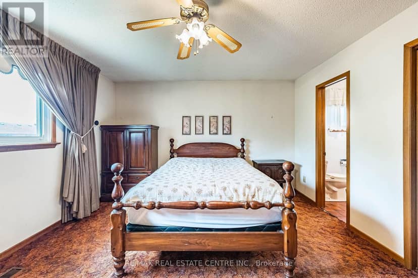 86 Jade Crescent — photo 25 of 40