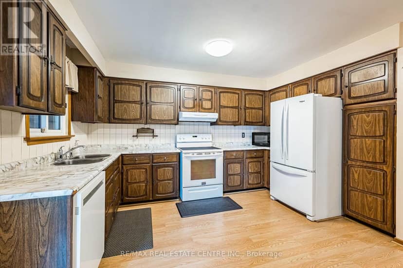 86 Jade Crescent — photo 18 of 40