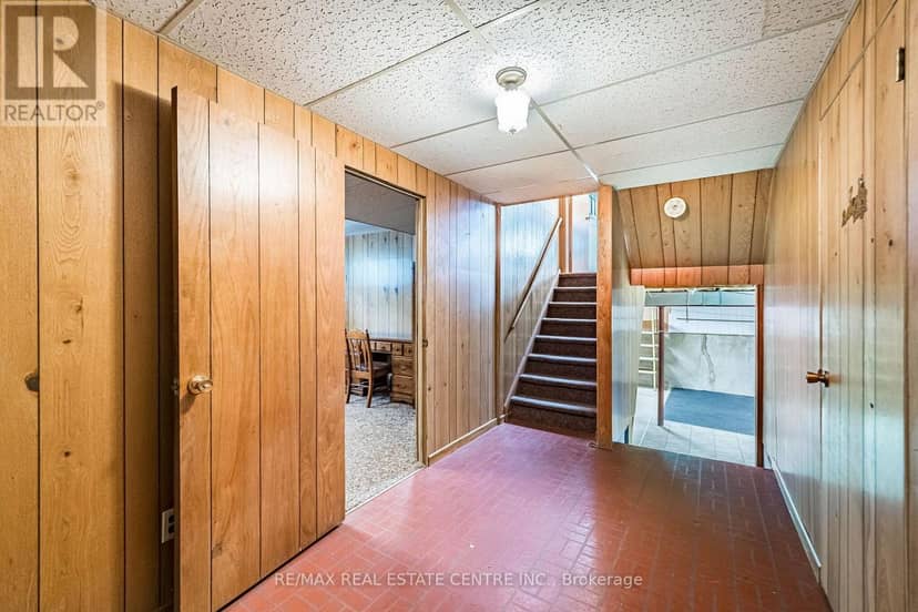 86 Jade Crescent — photo 39 of 40