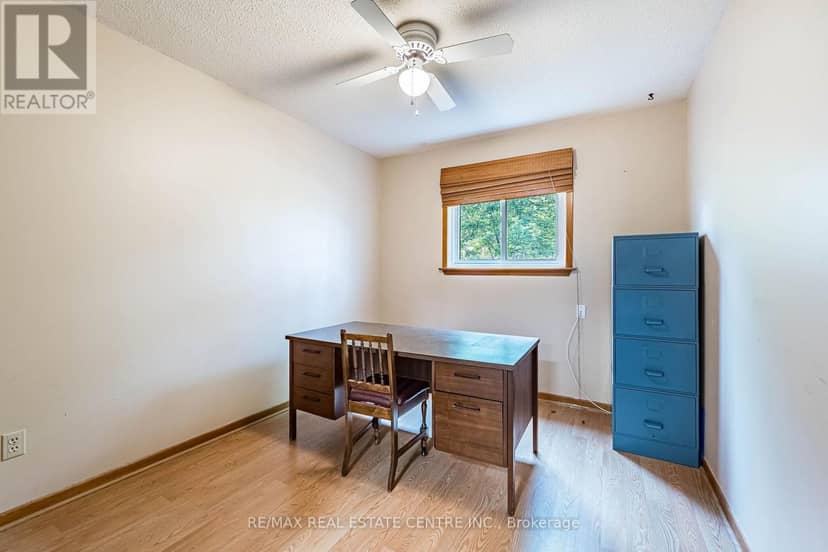 86 Jade Crescent — photo 35 of 40